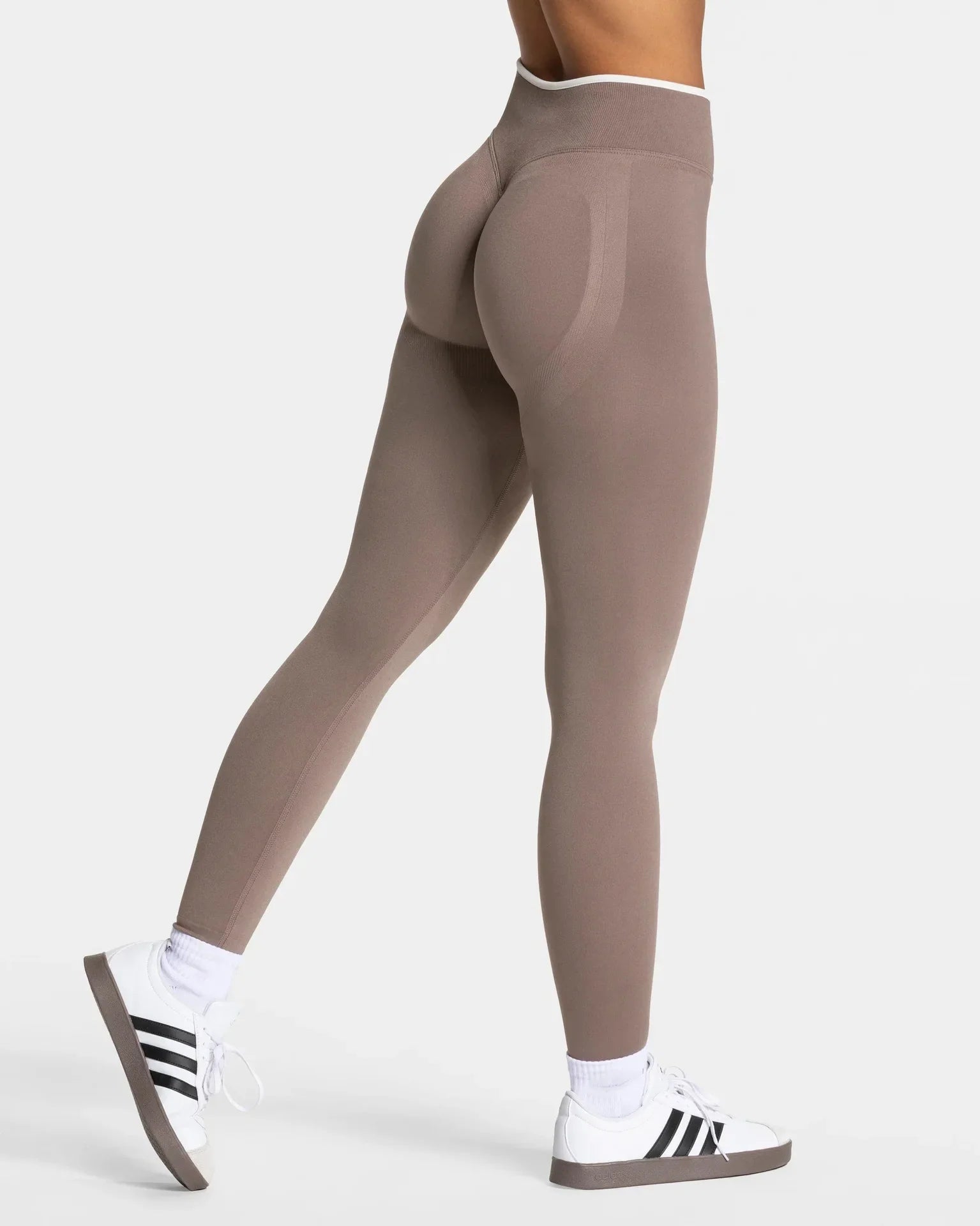 Women’s High-Waisted Seamless Scrunch Booty Leggings