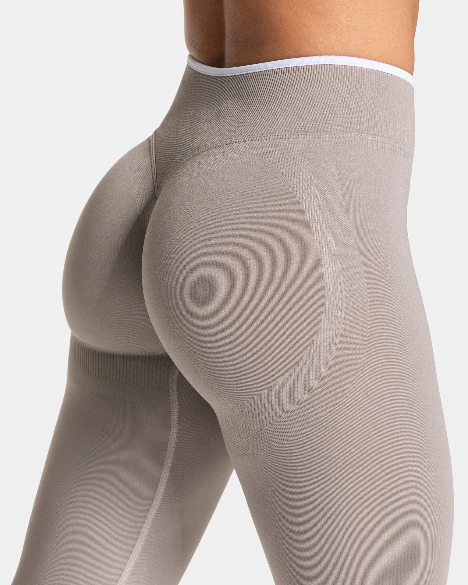 Women’s High-Waisted Seamless Scrunch Booty Leggings